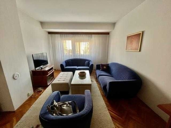 Дава се под наем Тристаен апартамент в Пловдив, Христо Смирненски - 70 кв.м за 249.9 € - Снимка #1