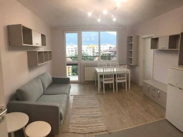 Тристаен апартамент в София, Оборище - 115 кв.м за 1357 €/кв.м - Снимка #1