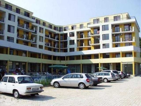 Двустаен апартамент в к.к. Слънчев бряг - 76 кв.м за 849 €/кв.м - Снимка #1