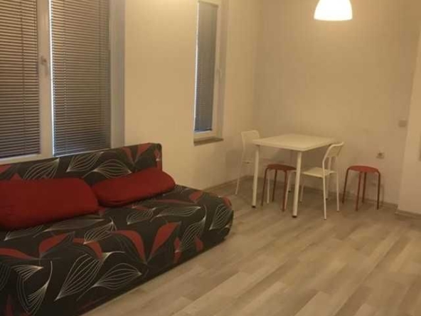 Дава се под наем Едностаен апартамент в Пловдив, Христо Смирненски - 45 кв.м за 168.3 € - Снимка #1