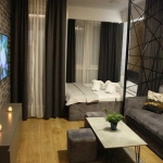 Дава се под наем Едностаен апартамент в Бургас, Център - 35 кв.м за 153 € - Снимка #1