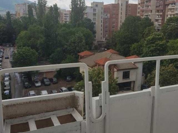 Дава се под наем Двустаен апартамент в София, Белите брези - 50 кв.м за 510 € - Снимка #1