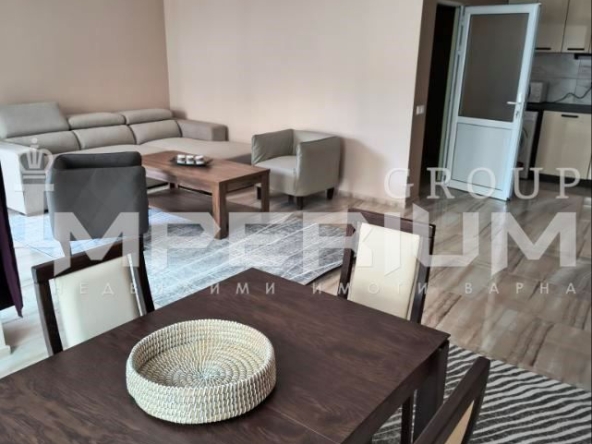 Дава се под наем Тристаен апартамент в Варна, Виница - 118 кв.м за 816 € - Снимка #1