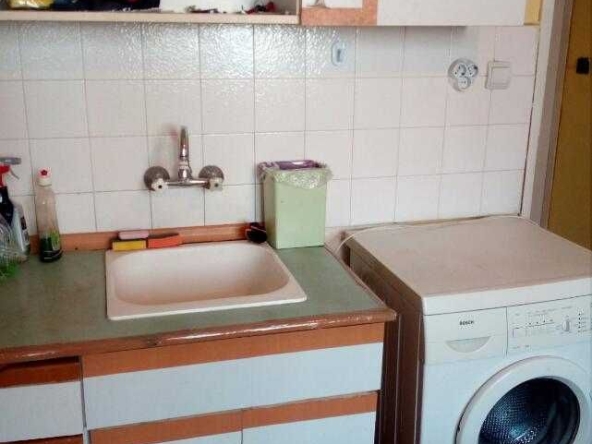 Дава се под наем Двустаен апартамент в София, Лозенец - 45 кв.м за 357 € - Снимка #1