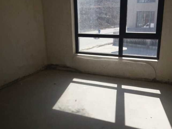 Тристаен апартамент в София, Малинова долина - 80 кв.м за 1875 €/кв.м - Снимка #1