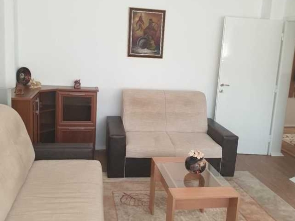 Дава се под наем Тристаен апартамент в Пловдив, Център - 90 кв.м за 178.5 € - Снимка #1