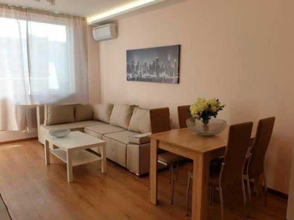 Дава се под наем Двустаен апартамент в София, Дружба 2 - 74 кв.м за 372.3 € - Снимка #1