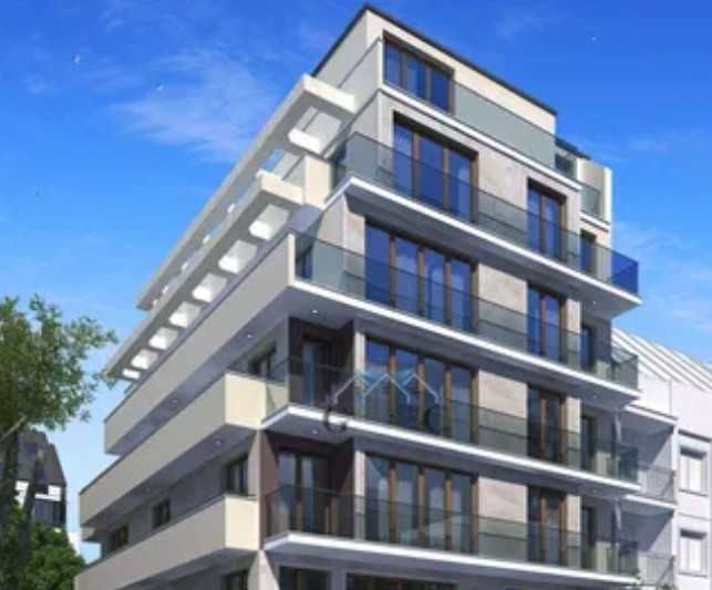 Двустаен апартамент в Варна, Център - 87 кв.м за 3237 €/кв.м - Снимка #1