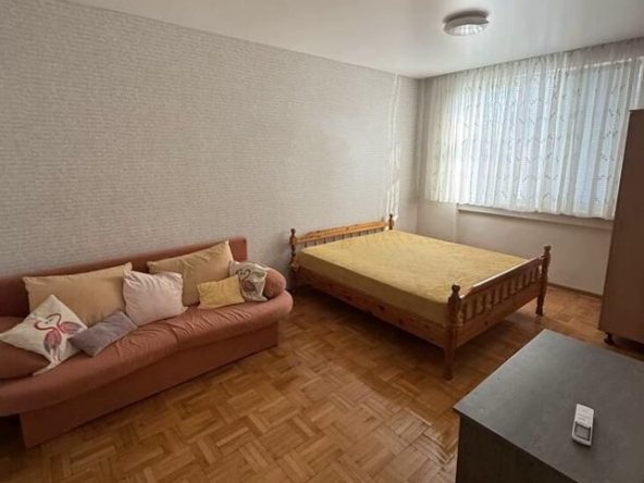 Дава се под наем Двустаен апартамент в Пловдив, Център - 55 кв.м за 331.5 € - Снимка #1