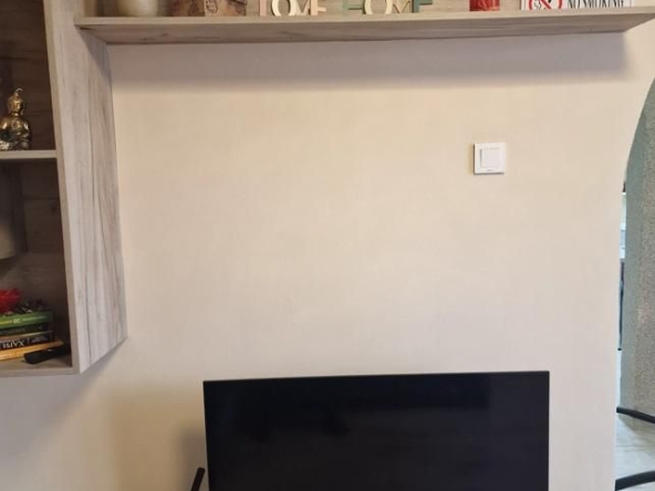 Дава се под наем Етаж от къща в София, Левски - 100 кв.м за 649 € - Снимка #1