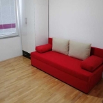 Дава се под наем Тристаен апартамент в Пловдив, Гагарин - 90 кв.м за 321.3 € - Снимка #1