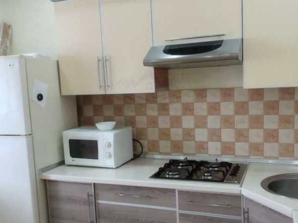 Дава се под наем Двустаен апартамент в Пловдив, Въстанически - 65 кв.м за 214.2 € - Снимка #1