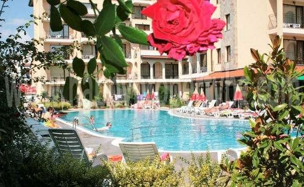 Тристаен апартамент в к.к. Слънчев бряг - 98 кв.м за 868 €/кв.м - Снимка #1