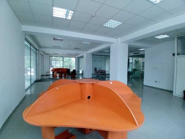 Дава се под наем Офис в София, НПЗ Хаджи Димитър - 180 кв.м за 1260 € - Снимка #1