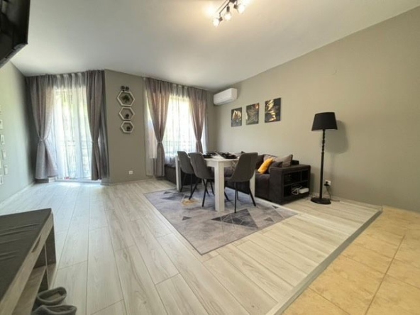 Двустаен апартамент в Варна, Гранд Мол Варна - 68 кв.м за 1690 €/кв.м - Снимка #1