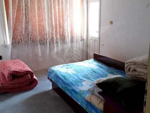 Къща в с. Искра, Област Пловдив - 520 кв.м за 154 €/кв.м - Снимка #1