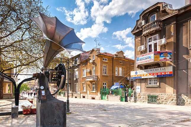 Етаж от къща в Бургас, Пристанище Бургас - 25 кв.м за 2040 €/кв.м - Снимка #1