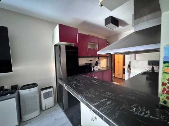 Тристаен апартамент в София, Модерно предградие - 91 кв.м за 1297 €/кв.м - Снимка #1