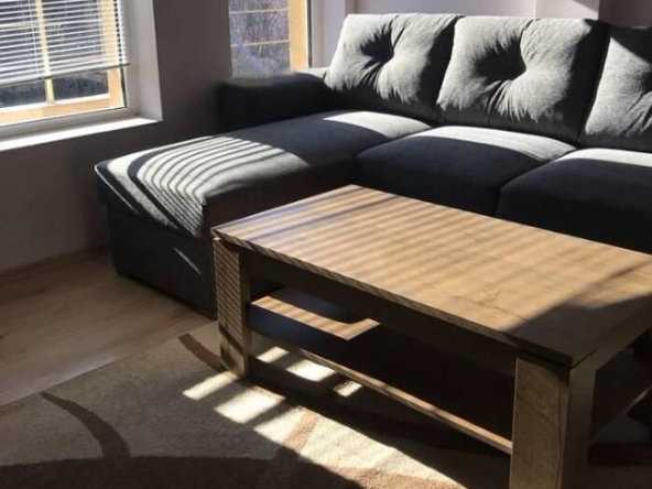 Дава се под наем Двустаен апартамент в Пловдив, Гагарин - 100 кв.м за 215 € - Снимка #1