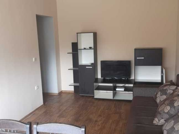 Дава се под наем Тристаен апартамент в Бургас, Меден рудник - зона А - 72 кв.м за 89.25 € - Снимка #1