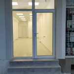 Дава се под наем Магазин в Казанлък - 60 кв.м за 698.19 € - Снимка #1