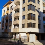 Тристаен апартамент в Казанлък - 110 кв.м за 1372 €/кв.м - Снимка #1