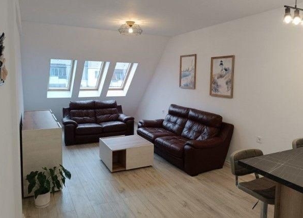 Дава се под наем Двустаен апартамент в София, Редута - 85 кв.м за 749 € - Снимка #1