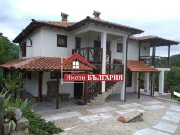 Къща в Карлово - 480 кв.м за 436 €/кв.м - Снимка #1