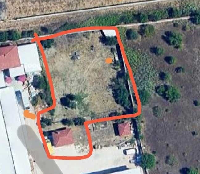 Дава се под наем Парцел в Пловдив, Център - 1540 кв.м за 765 € - Снимка #1