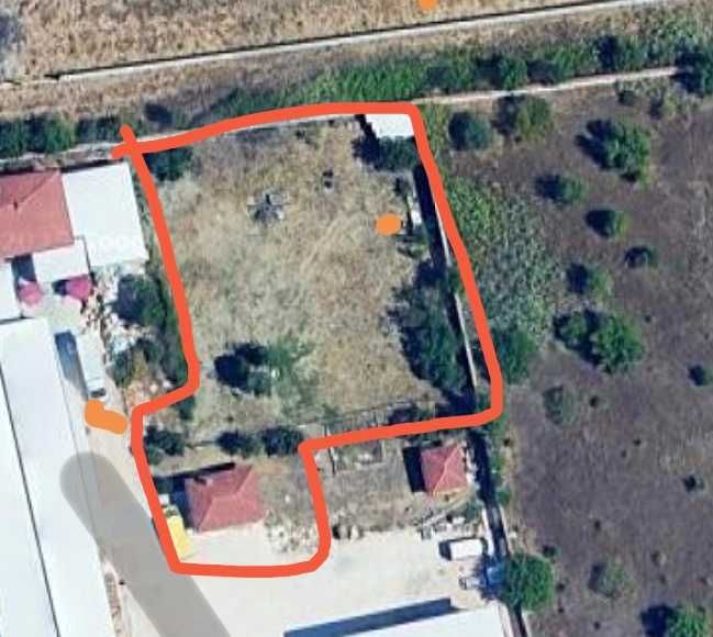 Дава се под наем Парцел в Пловдив, Център - 1540 кв.м за 765 € - Снимка #1