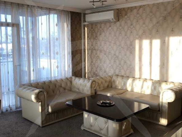 Двустаен апартамент в Пловдив, Кършияка - 93 кв.м за 741 €/кв.м - Снимка #1