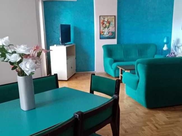 Дава се под наем Тристаен апартамент в Пловдив, Южен - 90 кв.м за 433.5 € - Снимка #1