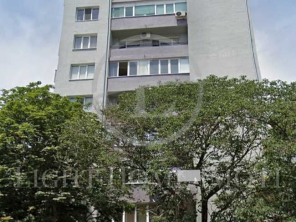 Двустаен апартамент в Пловдив, Захарна фабрика - 59 кв.м за 1780 €/кв.м - Снимка #1