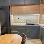 Дава се под наем Тристаен апартамент в Варна, Център - 87 кв.м за 700 € - Снимка #1