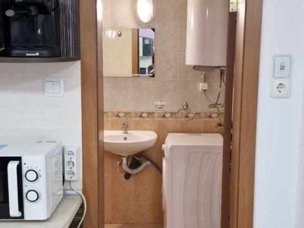 Дава се под наем Двустаен апартамент в Свети Влас - 65 кв.м за 400 € - Снимка #1