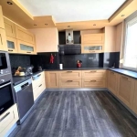 Дава се под наем Четиристаен апартамент в Пловдив, Център - 130 кв.м за 700 € - Снимка #1