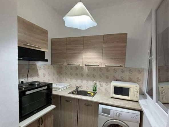 Дава се под наем Едностаен апартамент в Пловдив, Тракия - 37 кв.м за 255 € - Снимка #1