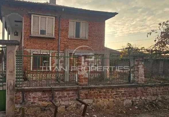 Къща в с. Черноземен, Област Пловдив - 140 кв.м за 593 €/кв.м - Снимка #1