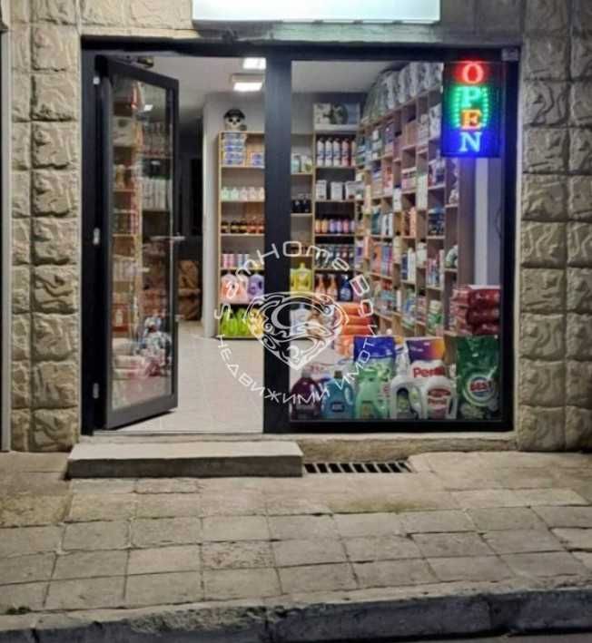 Дава се под наем Магазин в Варна, Център - 38 кв.м за 357 € - Снимка #1