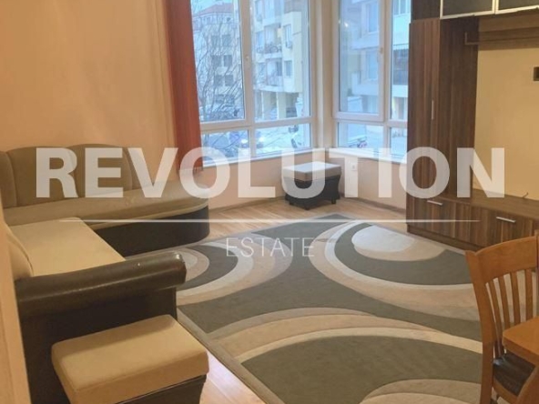 Дава се под наем Тристаен апартамент в Варна, Възраждане 1 - 101 кв.м за 600 € - Снимка #1