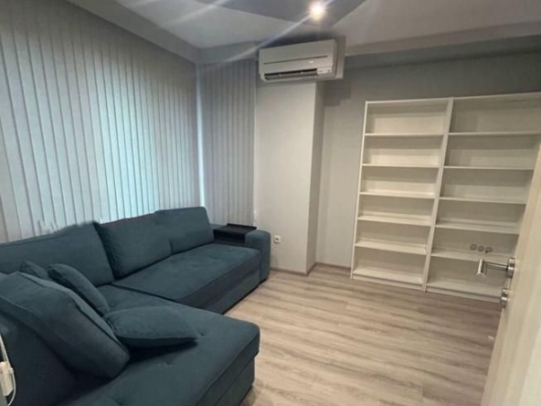 Дава се под наем Четиристаен апартамент в София, Зона Б-18 - 98 кв.м за 899 € - Снимка #1