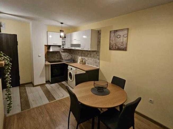 Дава се под наем Двустаен апартамент в София, Център - 55 кв.м за 331.5 € - Снимка #1