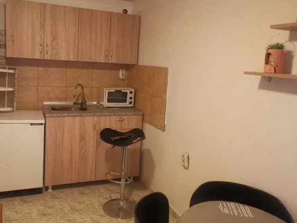 Дава се под наем Четиристаен апартамент в Пловдив, Съдийски - 95 кв.м за 228.99 € - Снимка #1