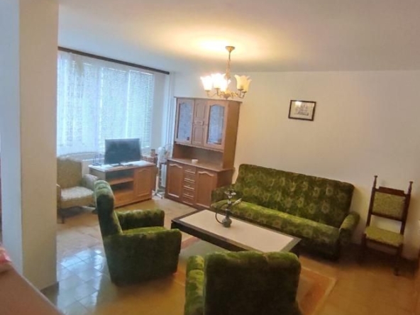 Дава се под наем Тристаен апартамент в София, Хиподрума - 110 кв.м за 636.99 € - Снимка #1