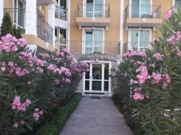 Дава се под наем Едностаен апартамент в к.к. Слънчев бряг - 37 кв.м за 204 € - Снимка #1