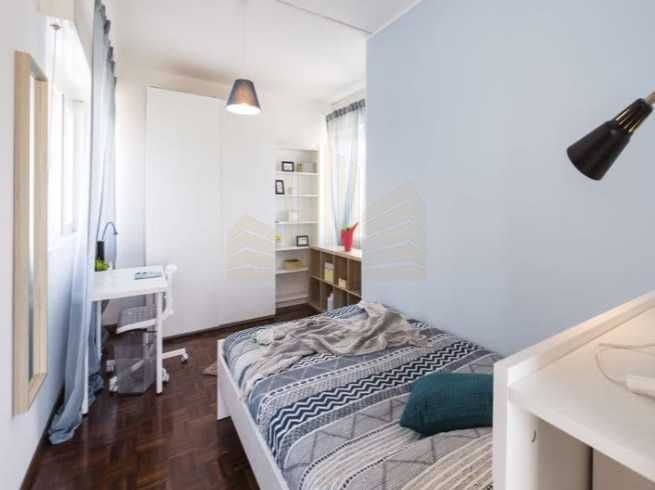 Дава се под наем  в Пловдив, Център - 18 кв.м за 76.5 € - Снимка #1