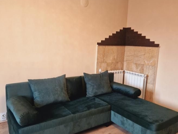 Дава се под наем Етаж от къща в София, Левски - 100 кв.м за 750 € - Снимка #1