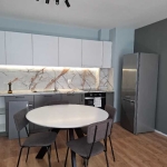 Дава се под наем Тристаен апартамент в София, Зона Б-18 - 100 кв.м за 900 € - Снимка #1