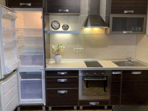 Дава се под наем Двустаен апартамент в Пловдив, Изгрев - 65 кв.м за 244.8 € - Снимка #1