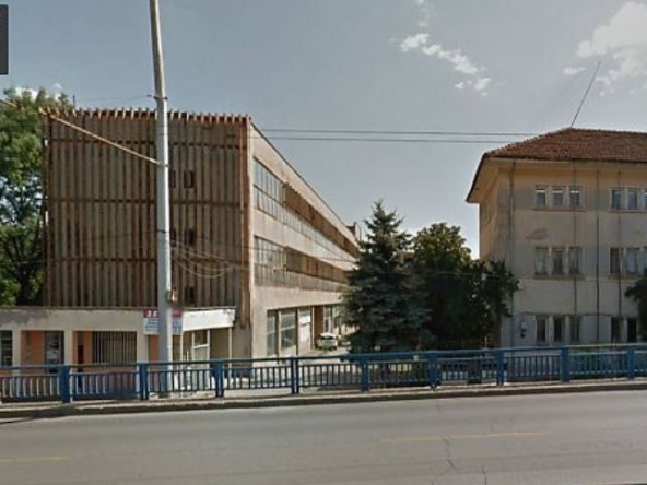 Промишлена сграда в Пловдив, Старият град - 11000 кв.м за 410 €/кв.м - Снимка #1